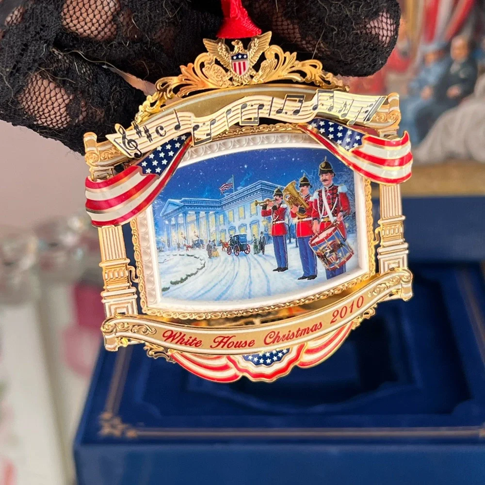 The White House Historical Association Ornament 2010